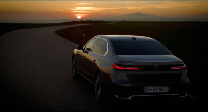 BMW I7